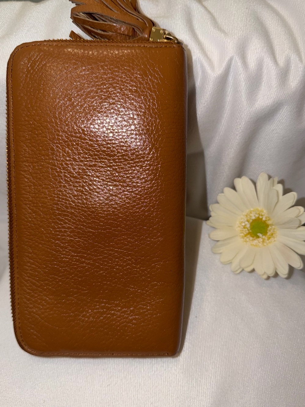 ✨ Tory Burch Thea Pebbled Leather Zip Continental Wallet Tassel Cognac - Picture 4 of 15